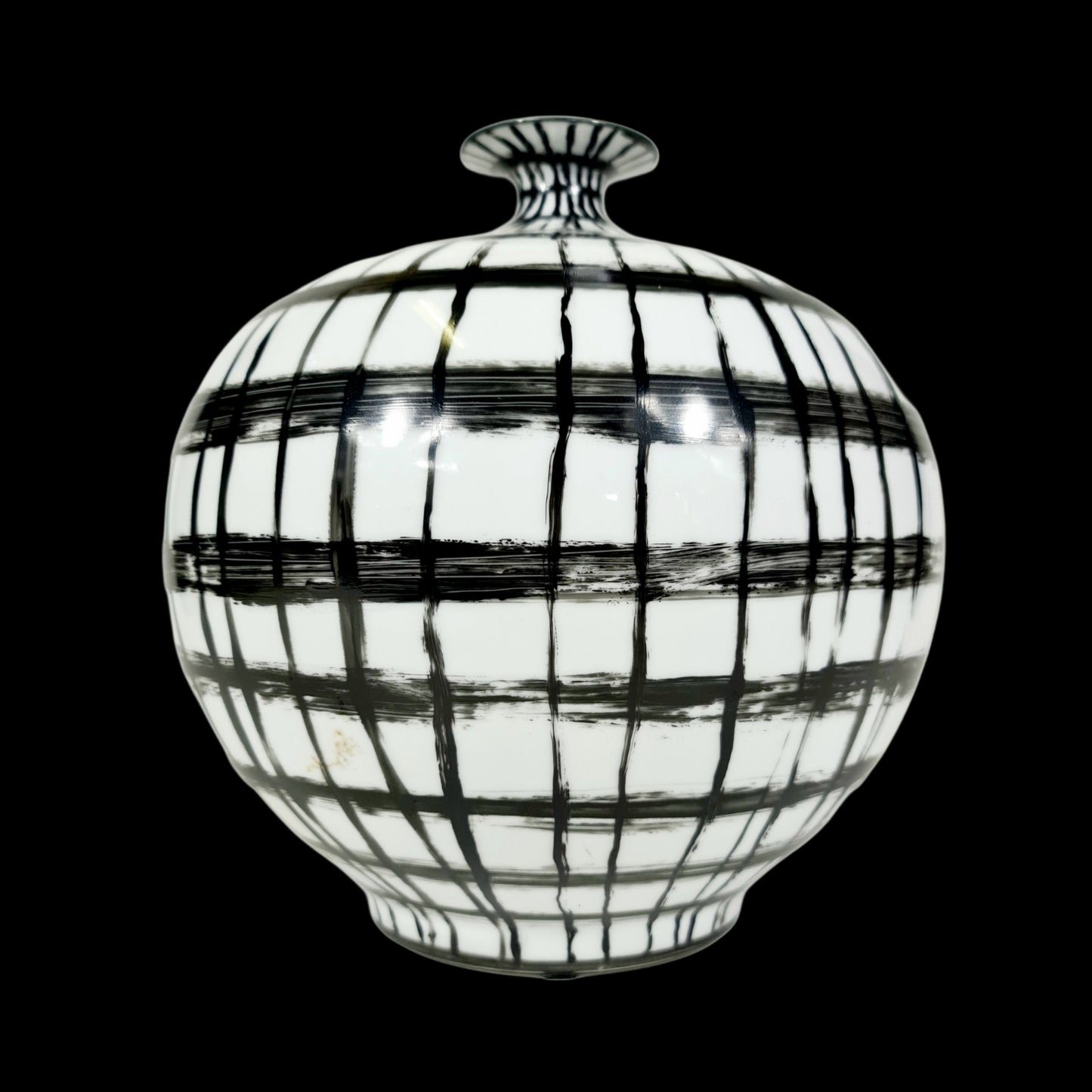 Hand painted Graphic Black and White Vase with Open Mouth