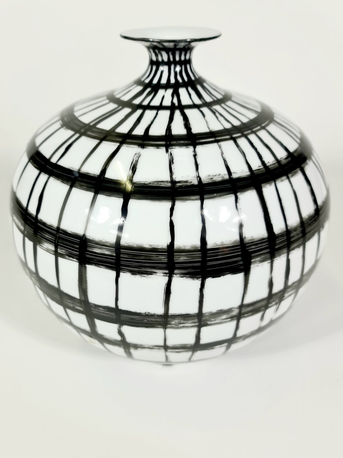 Hand painted Graphic Black and White Vase with Open Mouth