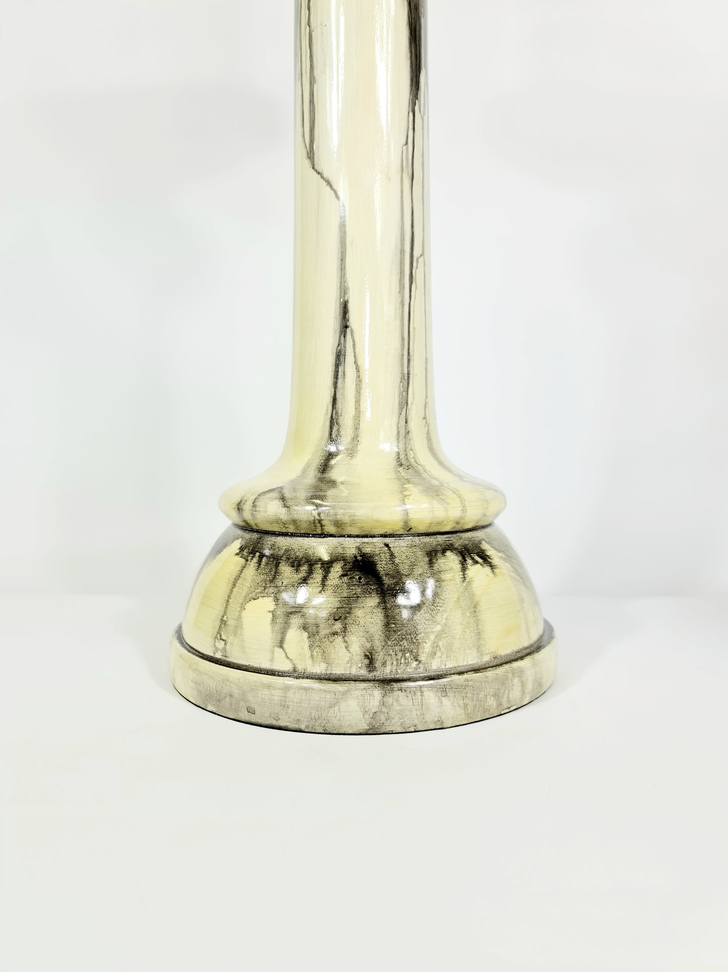 X Large Hurricane Candle Holder: Onyx Gradient