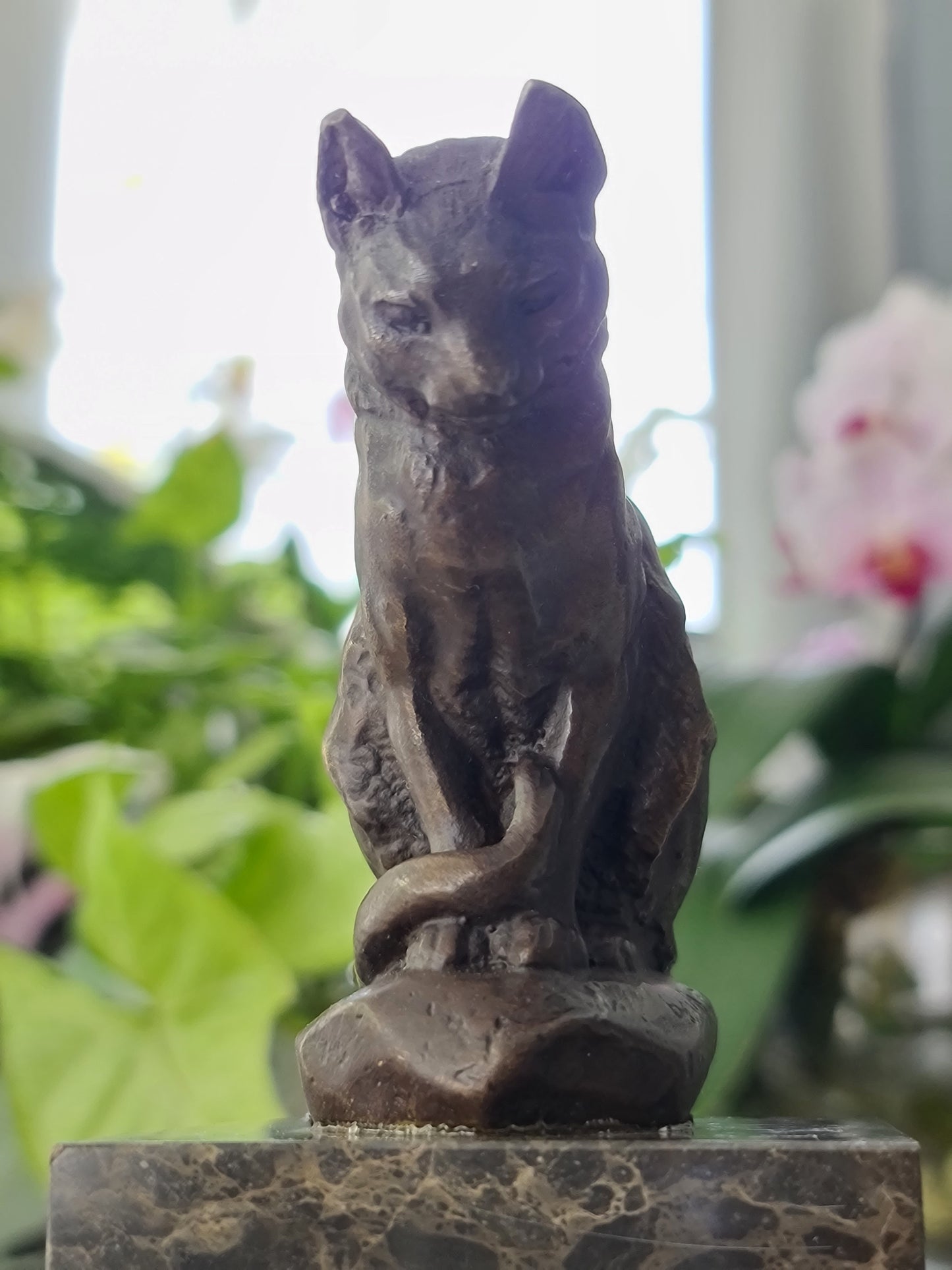 Bronze Sculpture of Sitting Cat