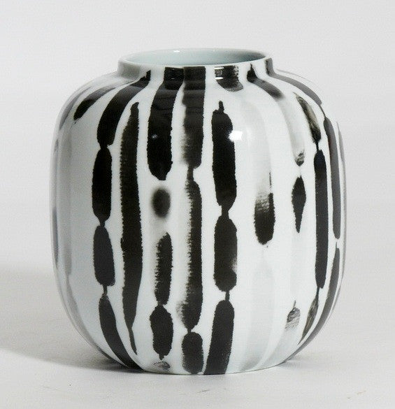 Hand painted-Black and White Vase with Vertical Pattern
