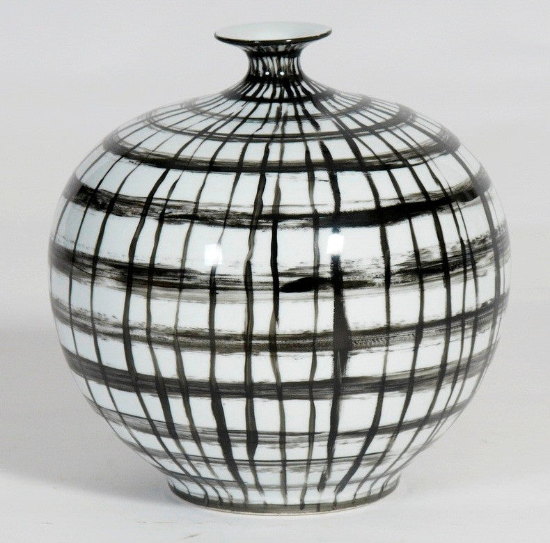 Hand painted Graphic Black and White Vase with Open Mouth