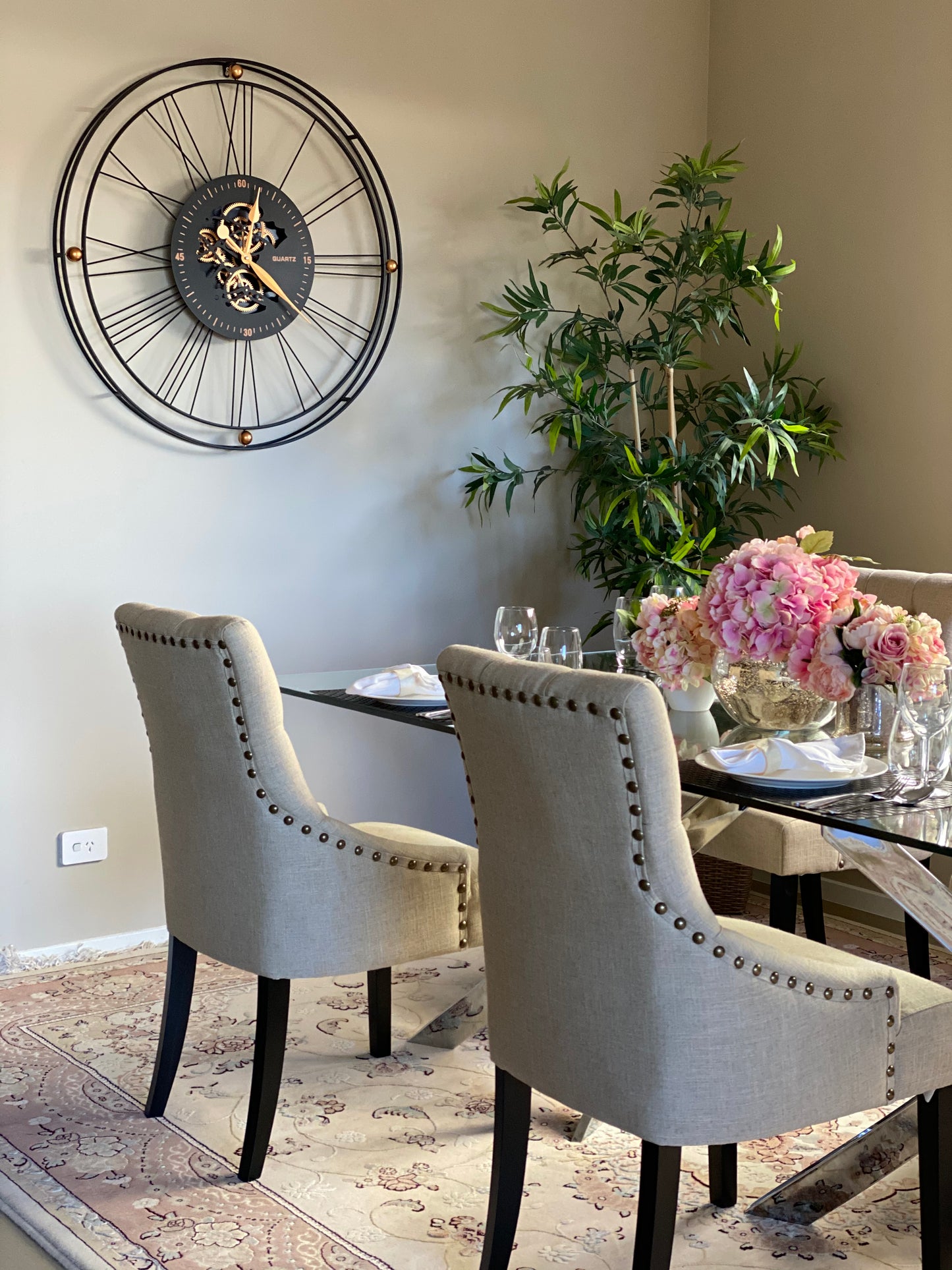 QUARTZ 90.5 Cm Moving  Gear Wall Clock