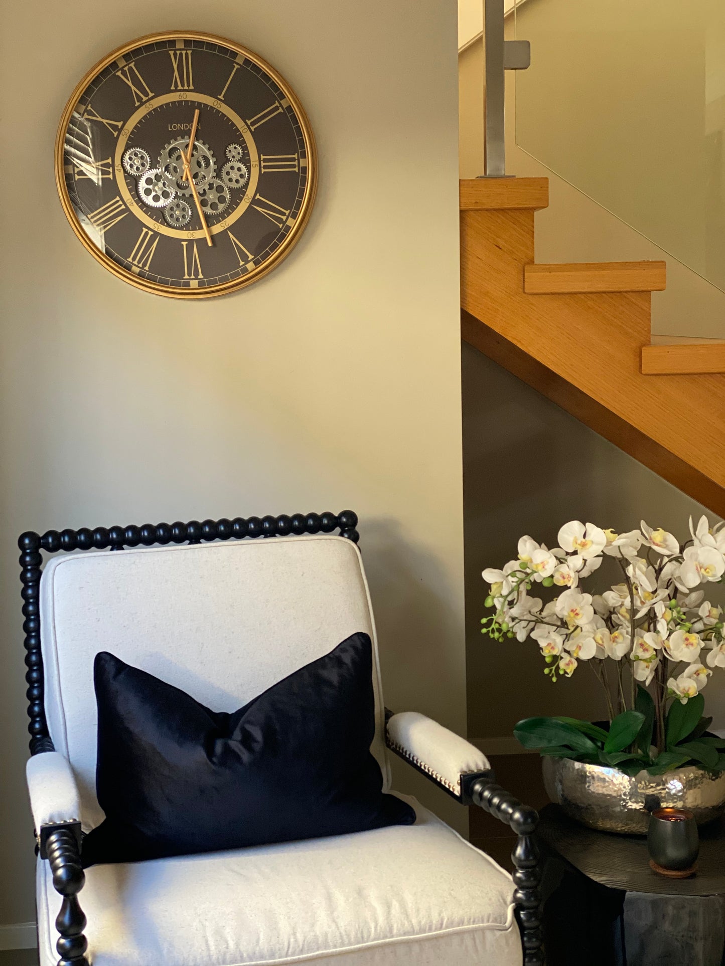 London 54.5 Cm Classic Gold Roman Numeral Moving Gold Gear Wall Clock