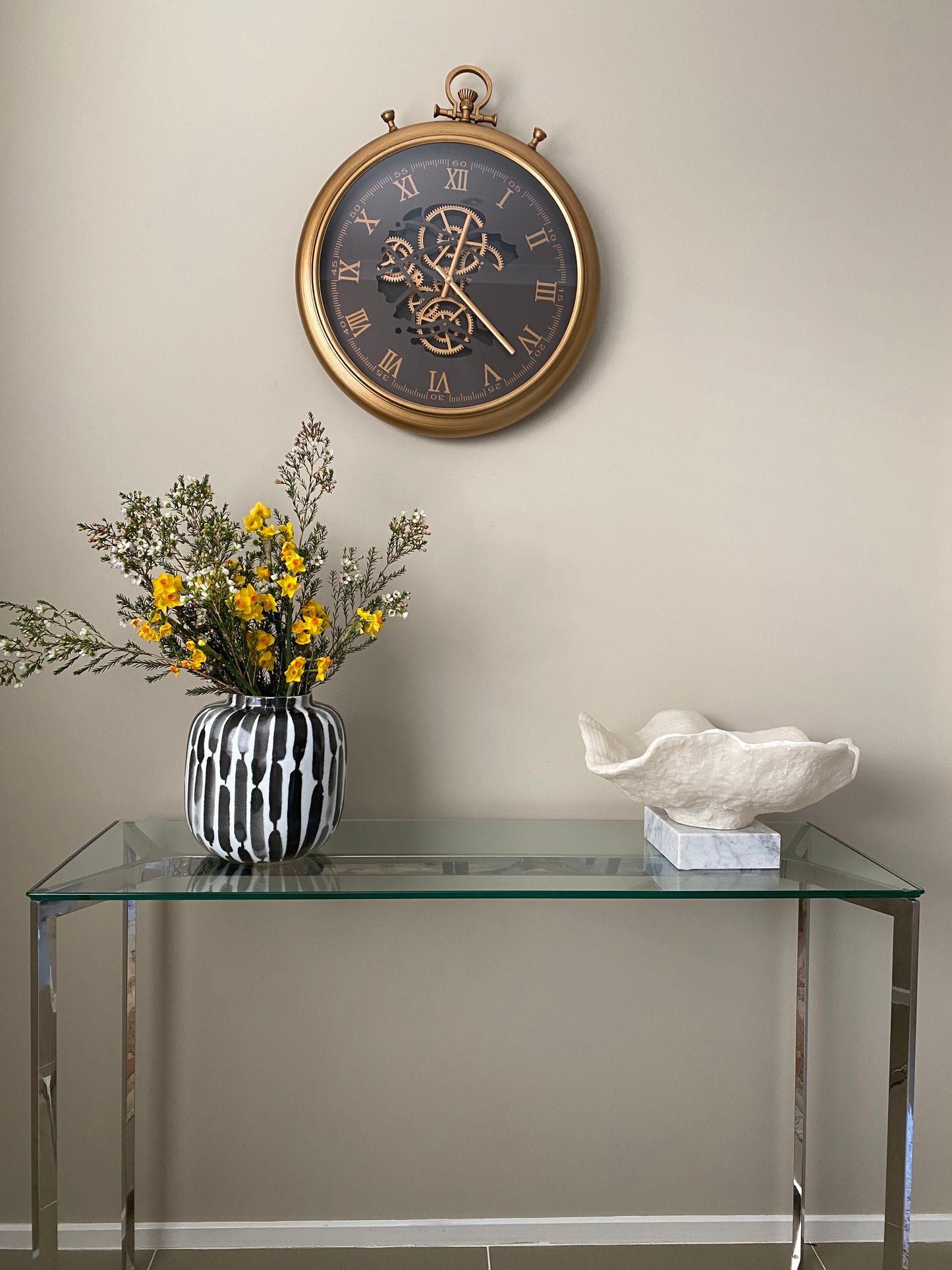 62 Cm Roman Numeral Vintage Gold Moving Gear Wall Clock