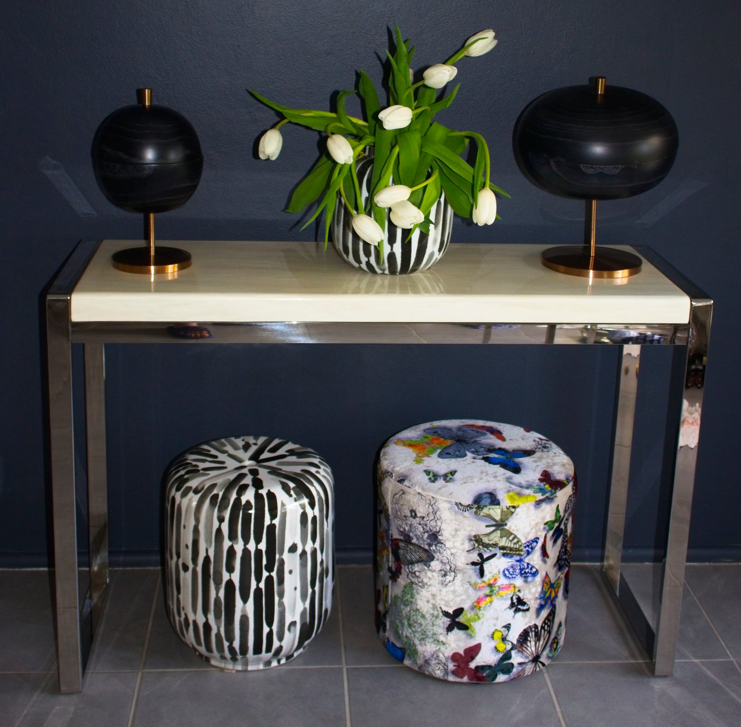 Hand painted-Black and White Vase with Vertical Pattern