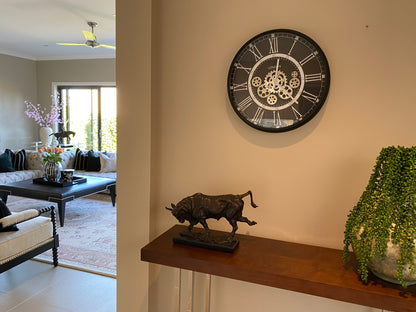 London Classic 54.5 Cm Numeral Moving Gear wall clock